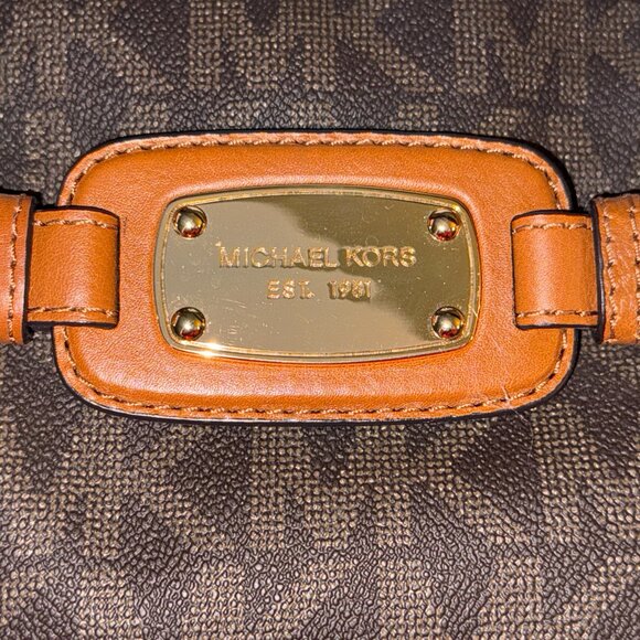 Michael Kors designer monogram leather tote/bag like new - Picture 5 of 11